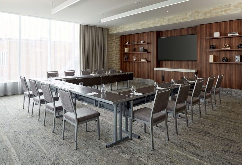 בית מלון כפרי Homewood Suites By Hilton Montreal Midtown, Quebec, Canada