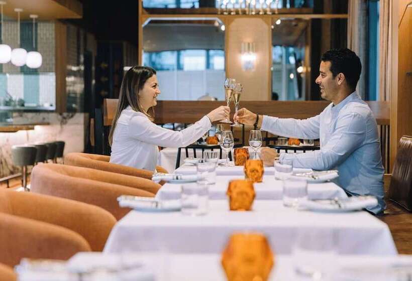 호텔 Homewood Suites By Hilton Montreal Midtown, Quebec, Canada