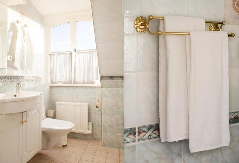 Отель Johannesbergs Slott