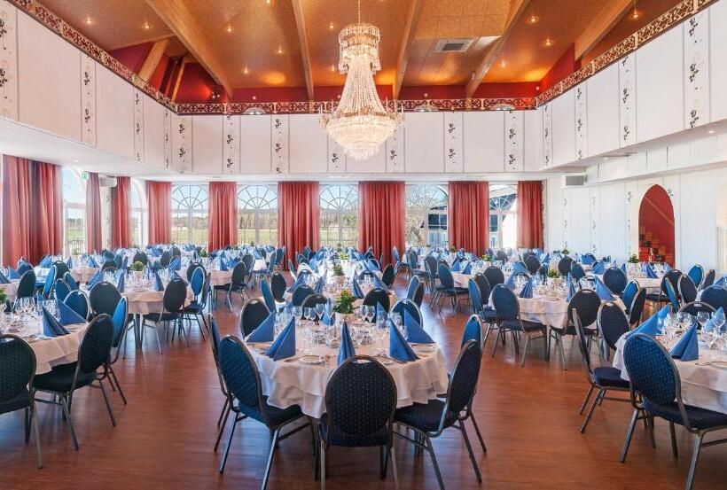 Отель Johannesbergs Slott