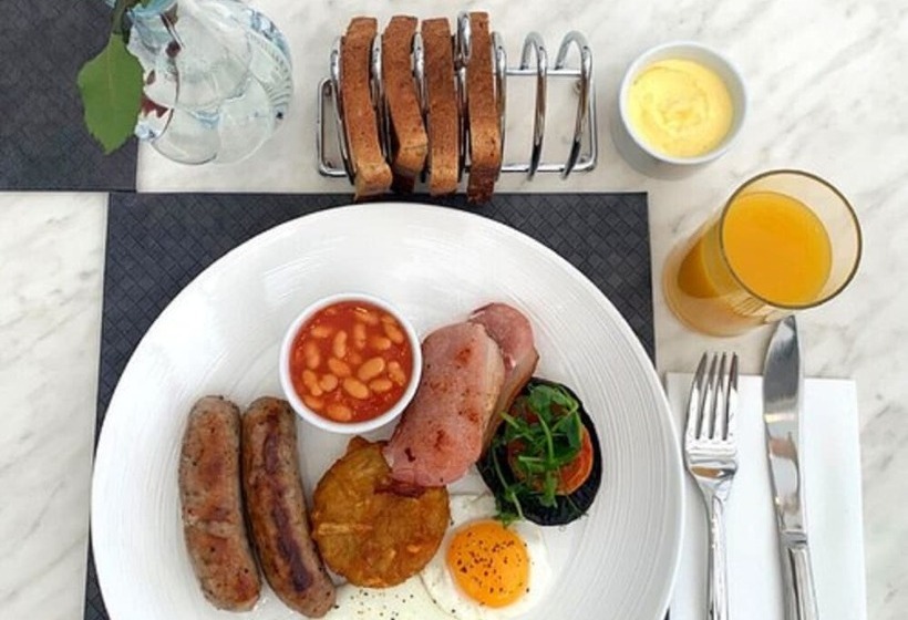 Kingfisher Hotel, Golf And Country Club