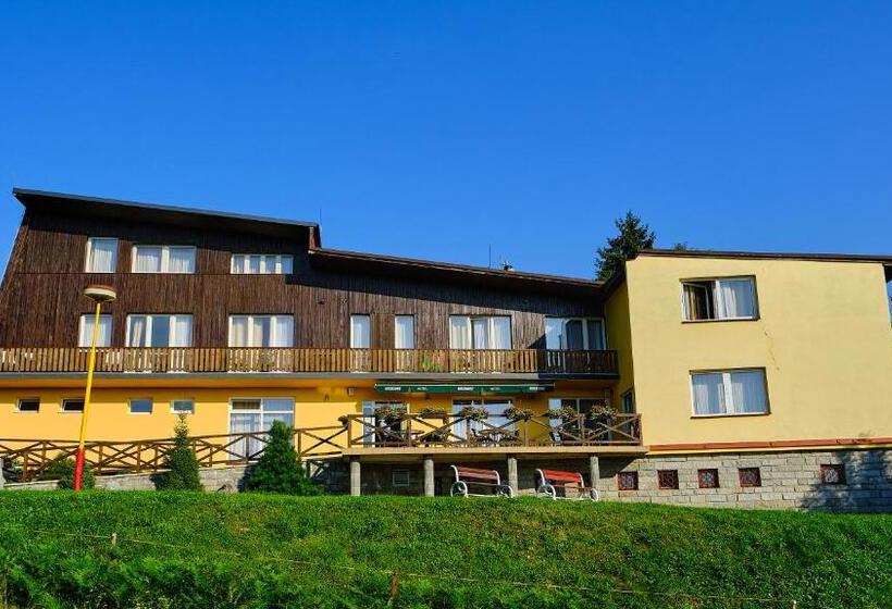 בית מלון כפרי Kryštof