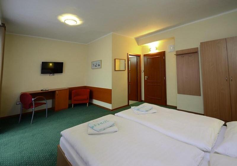 בית מלון כפרי Kryštof