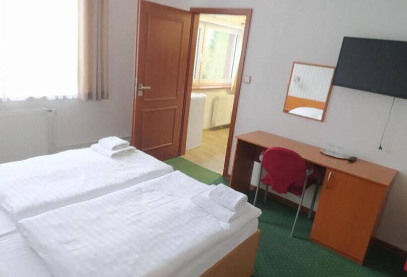 בית מלון כפרי Kryštof