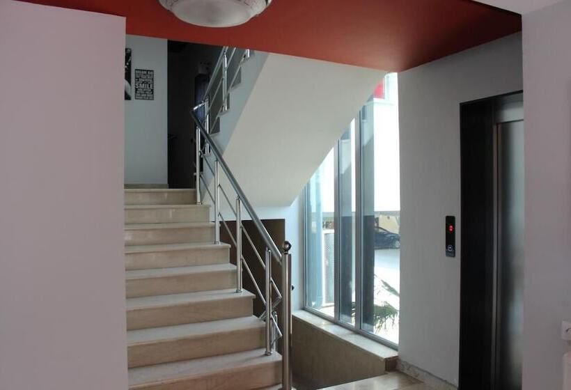 בית מלון כפרי Luander