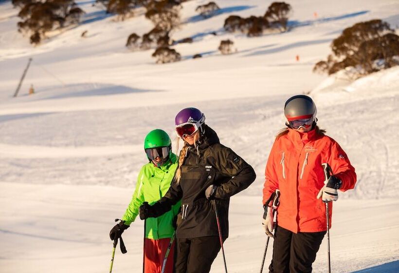 בית מלון כפרי Lucy Lodge