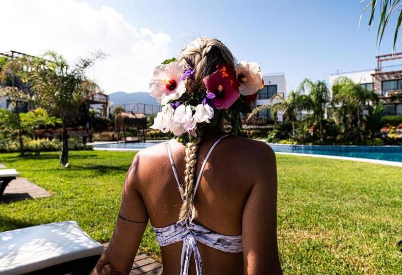 Отель Maldives Holiday Homes