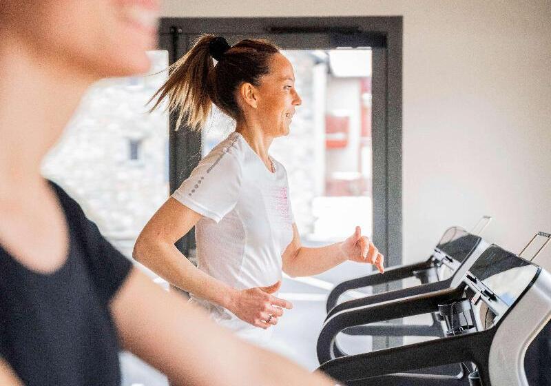 Отель Mercure Peyragudes Loudenvielle Pyrenees