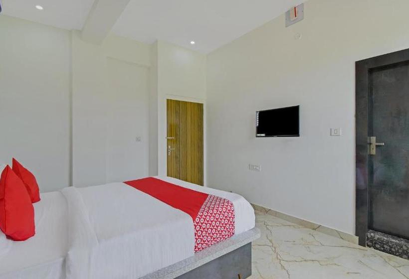 호텔 Oyo 40085  Celebration