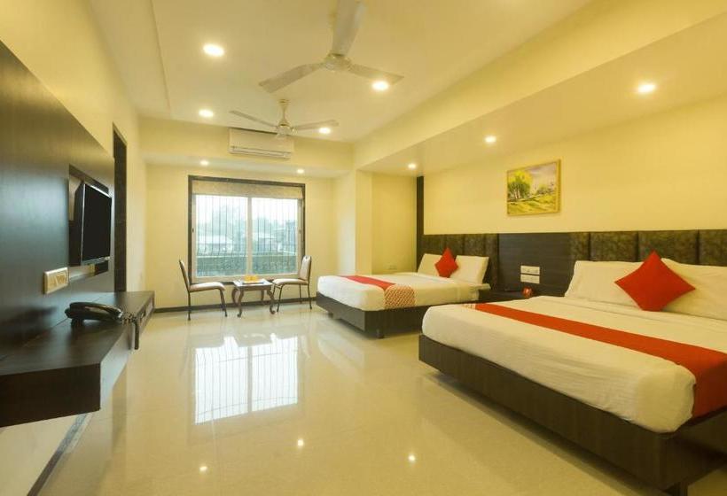 فندق Spot On 64877 Parth Lodge