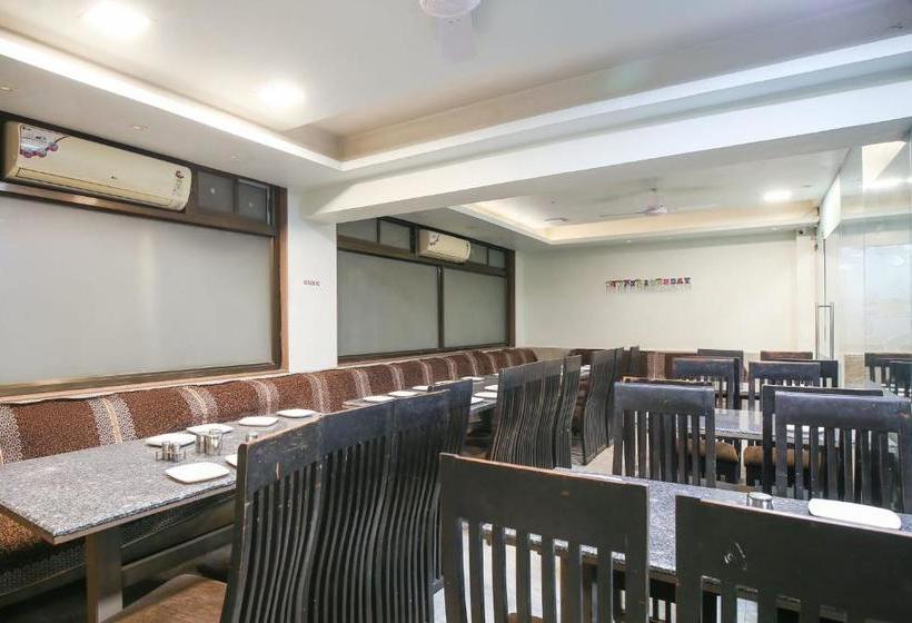 בית מלון כפרי Oyo 65942 Moon Light