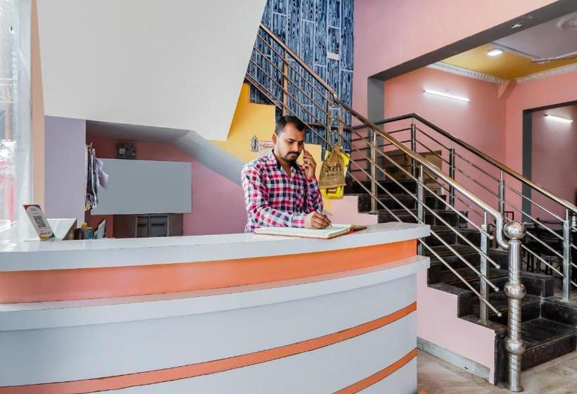 בית מלון כפרי Oyo 69751  Tammana Palace