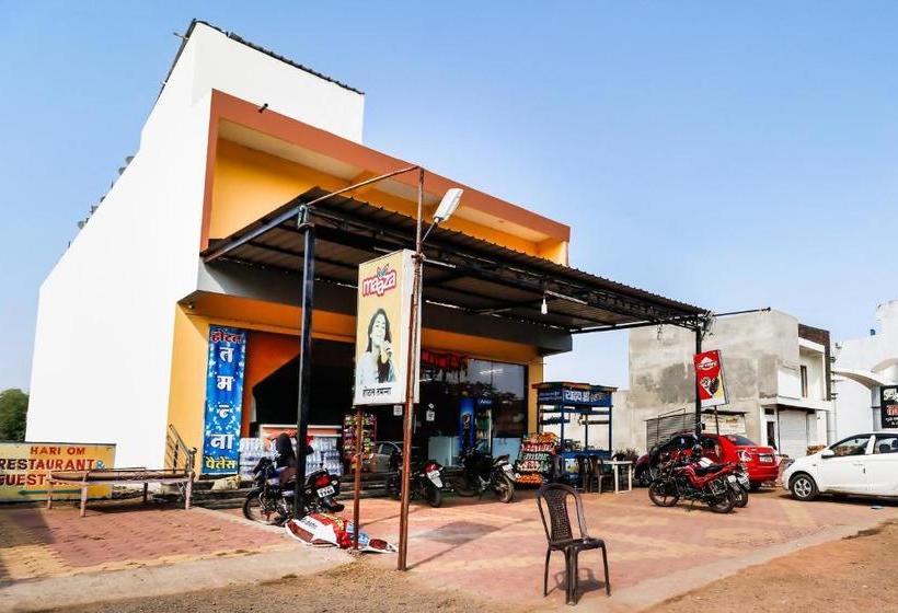 בית מלון כפרי Oyo 69751  Tammana Palace