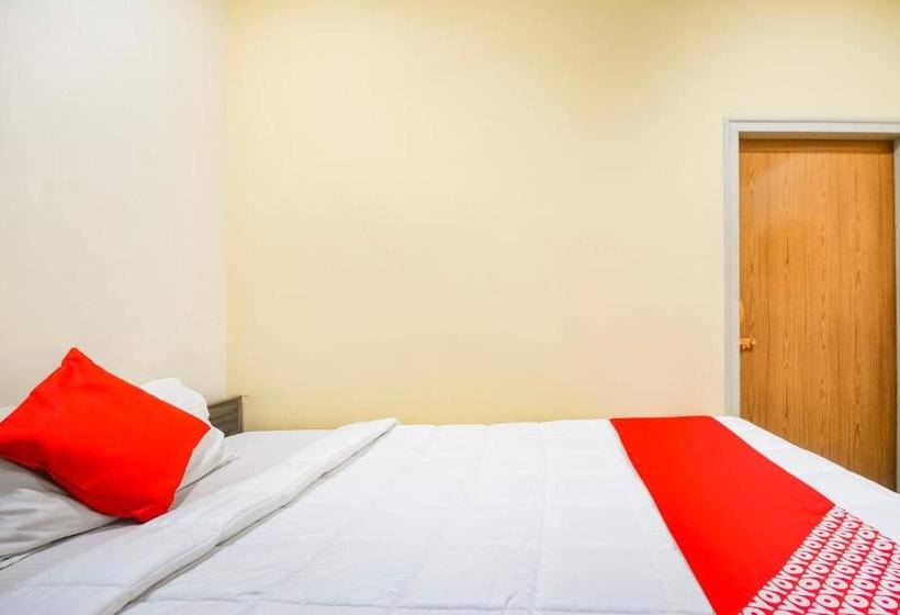 酒店 Oyo 70050 Venketeswara Lodge