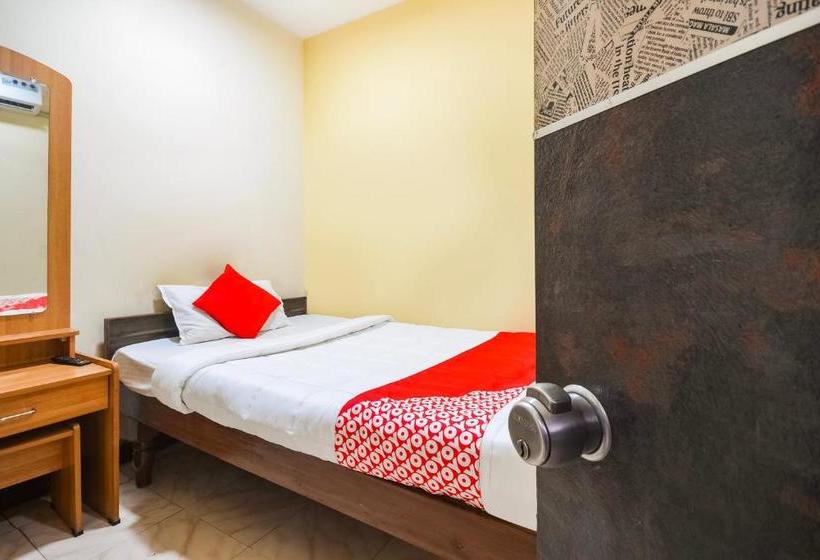 酒店 Oyo 70050 Venketeswara Lodge