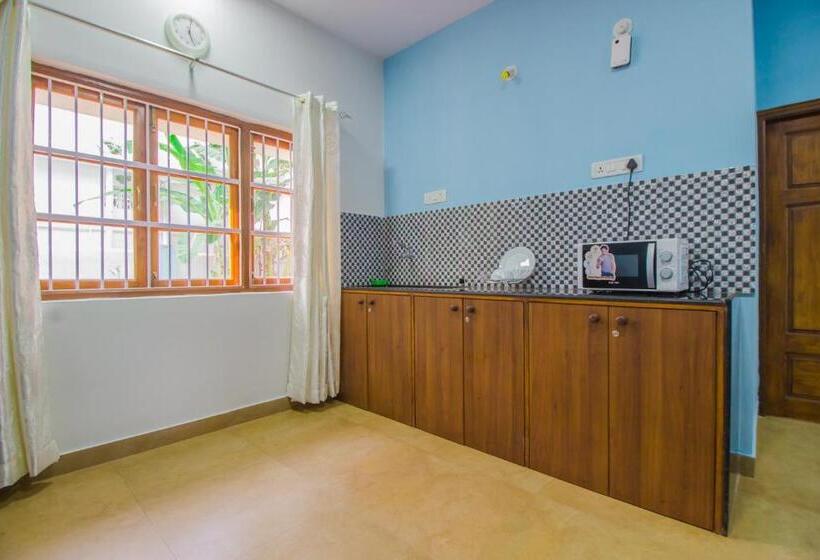 Hotel Super Collection O Holy Cross Home Stays