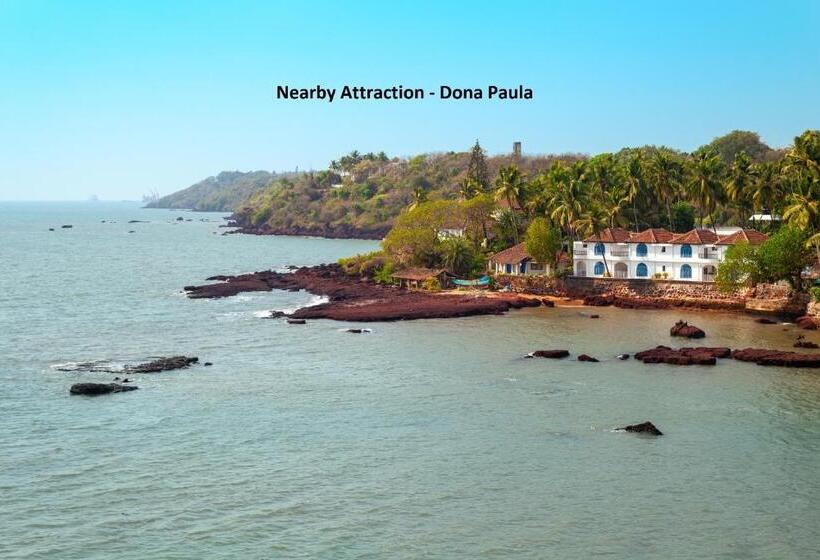 Hotel Super Collection O Holy Cross Home Stays