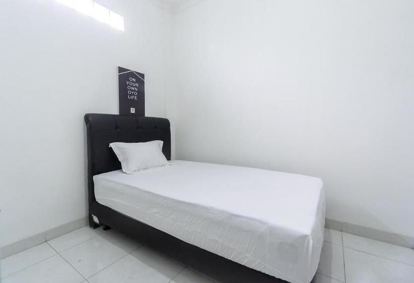 Отель Oyo Life 2863 Rumah Q Syariah