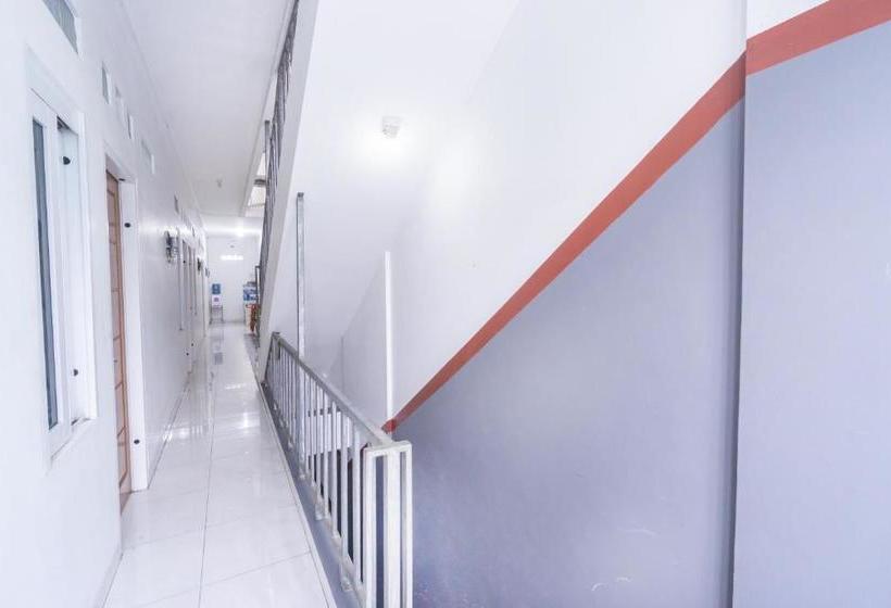 Отель Oyo Life 2863 Rumah Q Syariah