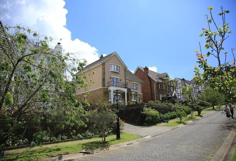 Pedro Barn Hotel At Little England Cottages