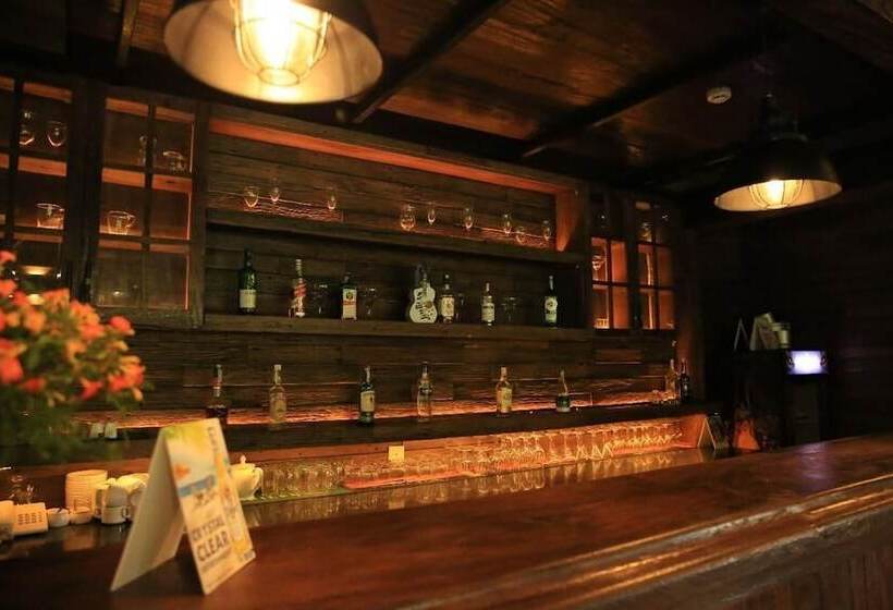 Pedro Barn Hotel At Little England Cottages