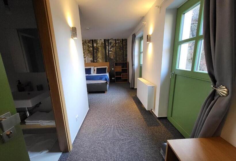 ホテル Pension Jitřenka Hřensko