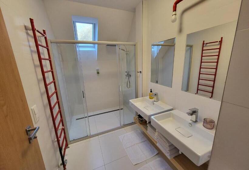 ホテル Pension Jitřenka Hřensko