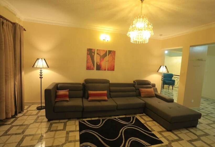 فندق Precious Villas Lubowa