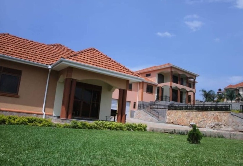 فندق Precious Villas Lubowa