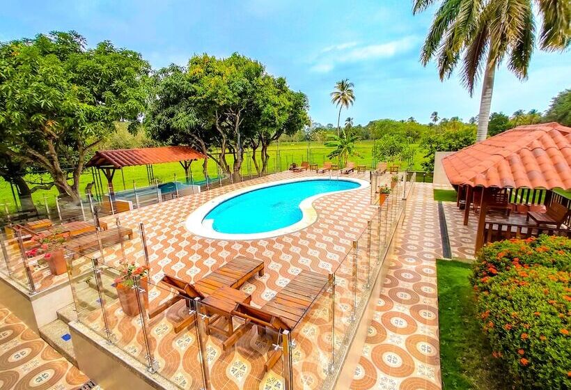 호텔 Senderos Del Mar