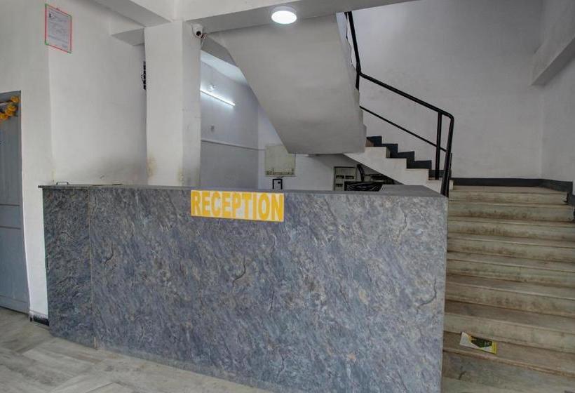 ホテル Spot On 38679 Sneha Grand