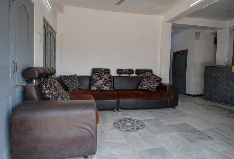 ホテル Spot On 38679 Sneha Grand