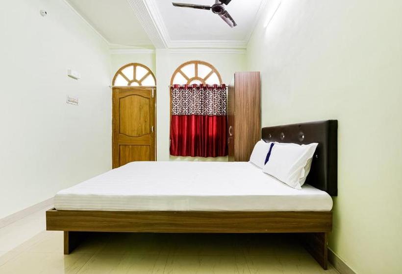 בית מלון כפרי Spot On 43838  Red Rose