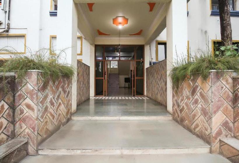 Отель Spot On 64045  Indrayani