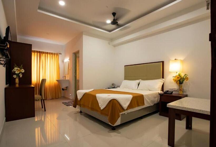 בית מלון כפרי Viswa Grand