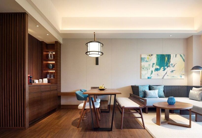 New World Qingyuan Hotel  Formerly Khos Qingyuan