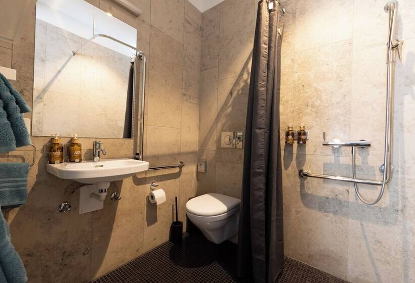 Пансион Ambrosia Guesthouse