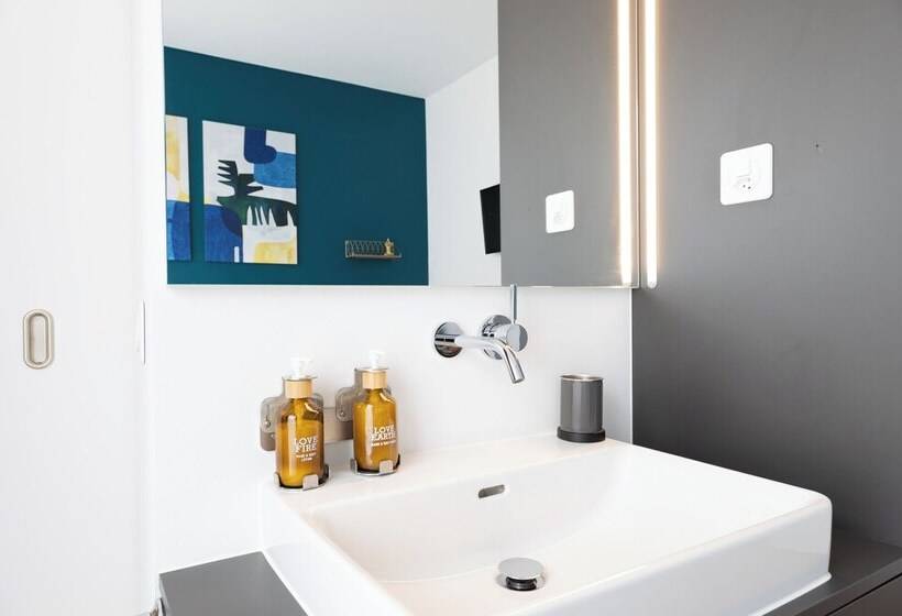 Пансион Ambrosia Guesthouse