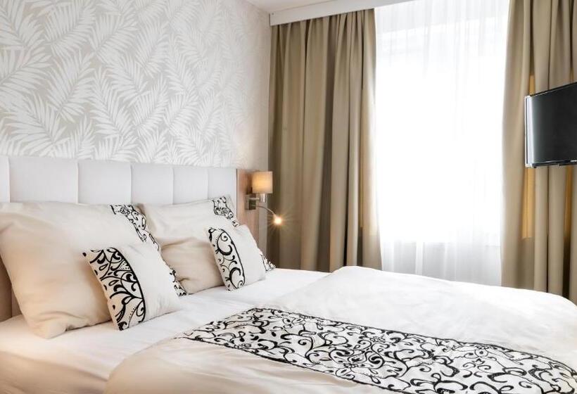 ペンション Karolina