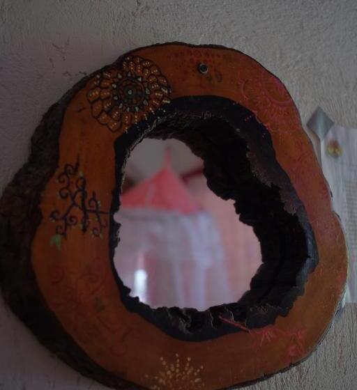 بنسيون Near Lake Hostal