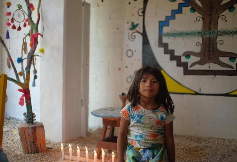 بنسيون Near Lake Hostal