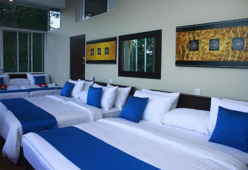 منتجع The Riverston Grand