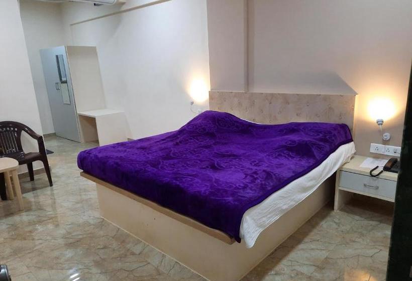 Shanti Resort And Spa Lavasa