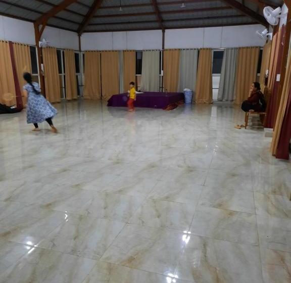 Shanti Resort And Spa Lavasa