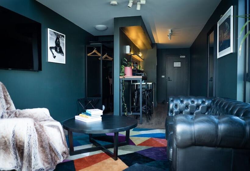 The Blue Hotel Bondi