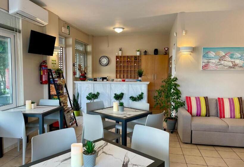 Theos Holidays Apartments