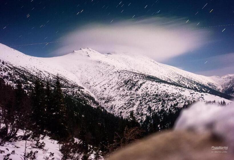 Общежитие Chata Kosodrevina   Turistická Ubytovňa