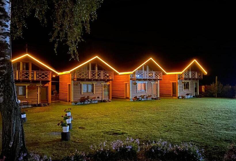 הוסטל Eco Centr Zrub