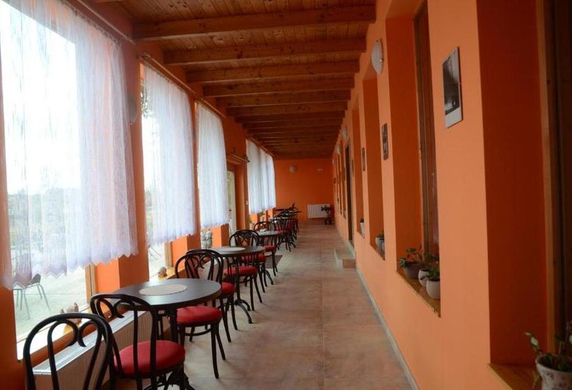 הוסטל Penzion Folbr