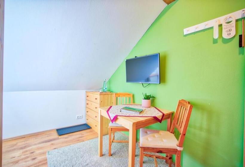 호스텔 Penzion Pivnice   Jítravský Dvorec